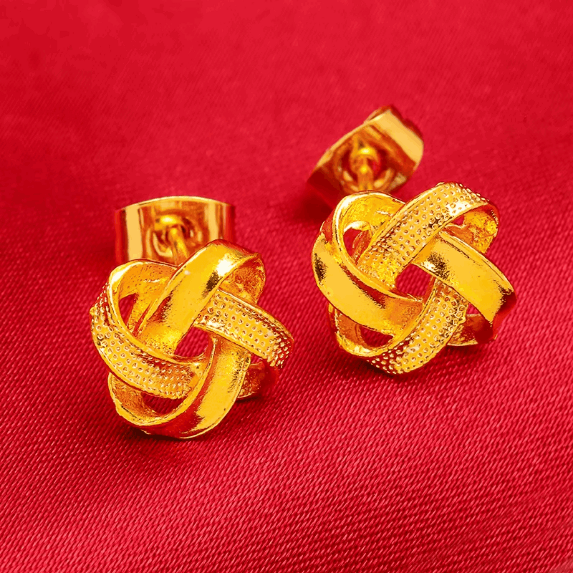 Yellow Gold Plated Interweave Geometric Pendant Necklace & Earrings Set