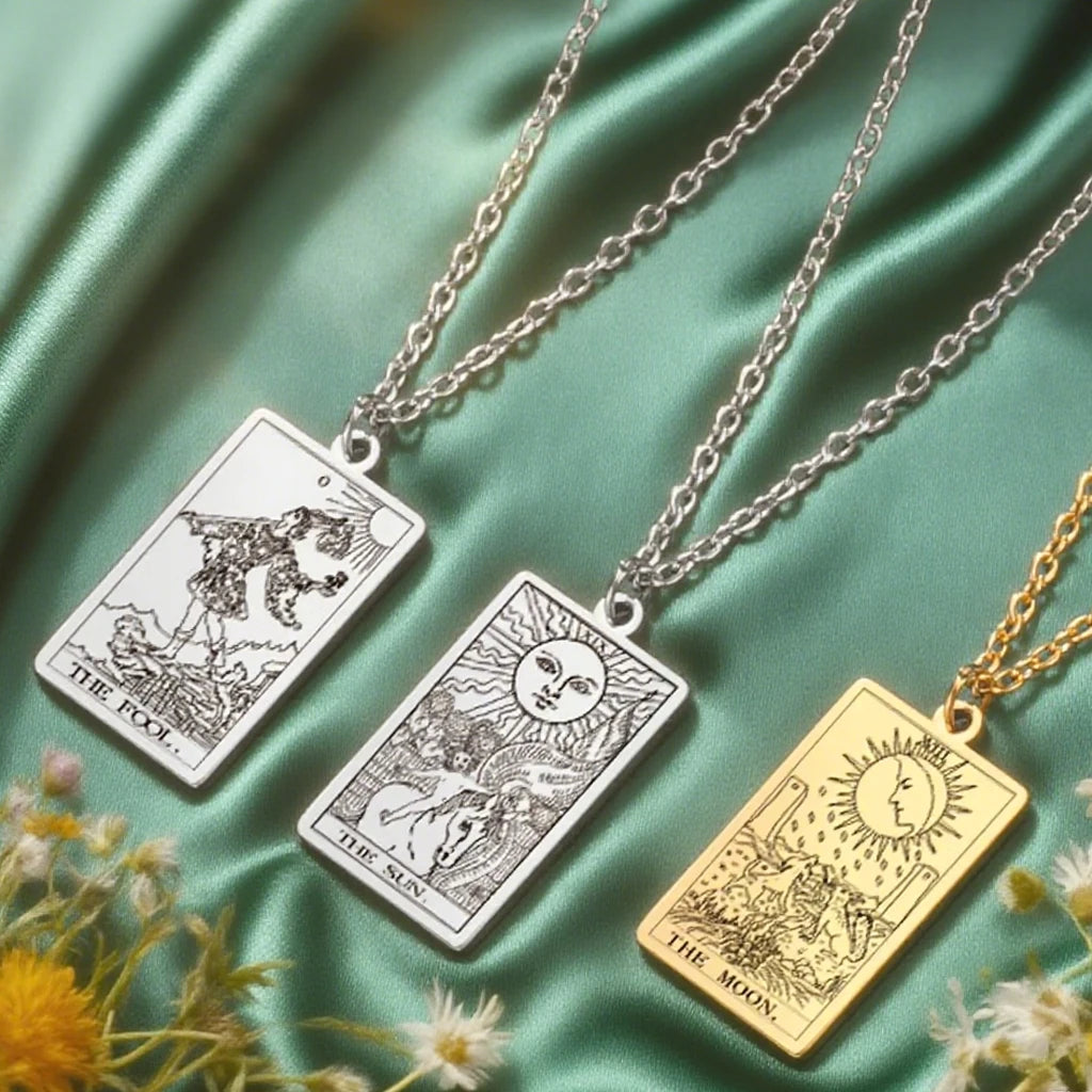 Dawapara Tarot Cards Necklace – Women’s Stainless Steel Amulet Jewelry Charm