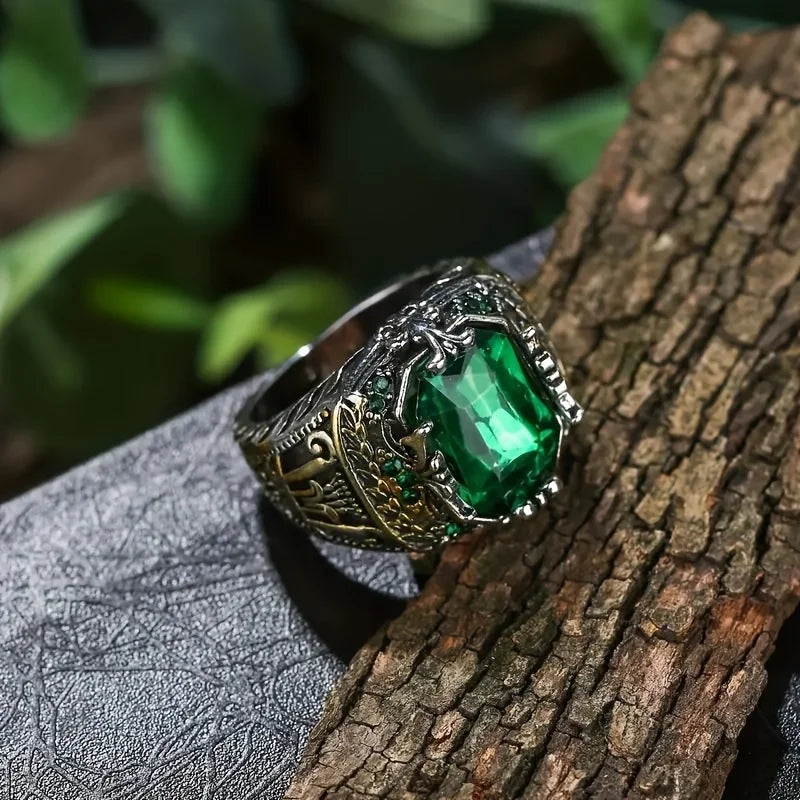 Men's Luxury Green Gemstone Retro Ring – Bold & Domineering Jewelry
