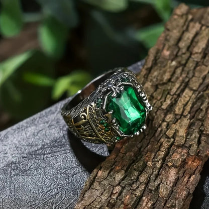 Men's Luxury Green Gemstone Retro Ring – Bold & Domineering Jewelry