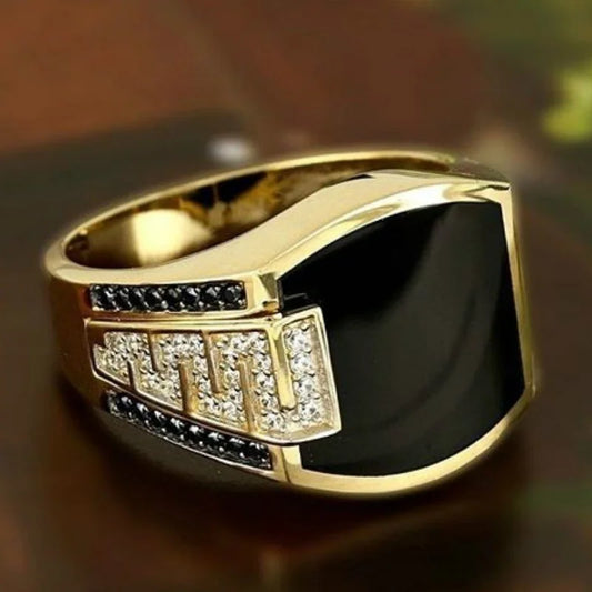 Men's fashion gold ring, classic luxury, inlaid with black Zircon Punk stone