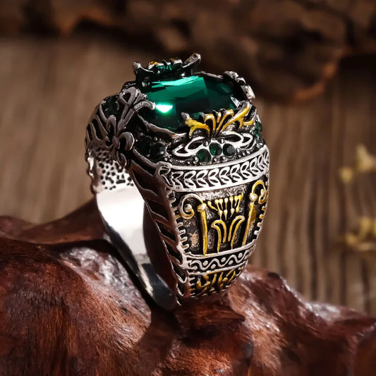 Men's Luxury Green Gemstone Retro Ring – Bold & Domineering Jewelry