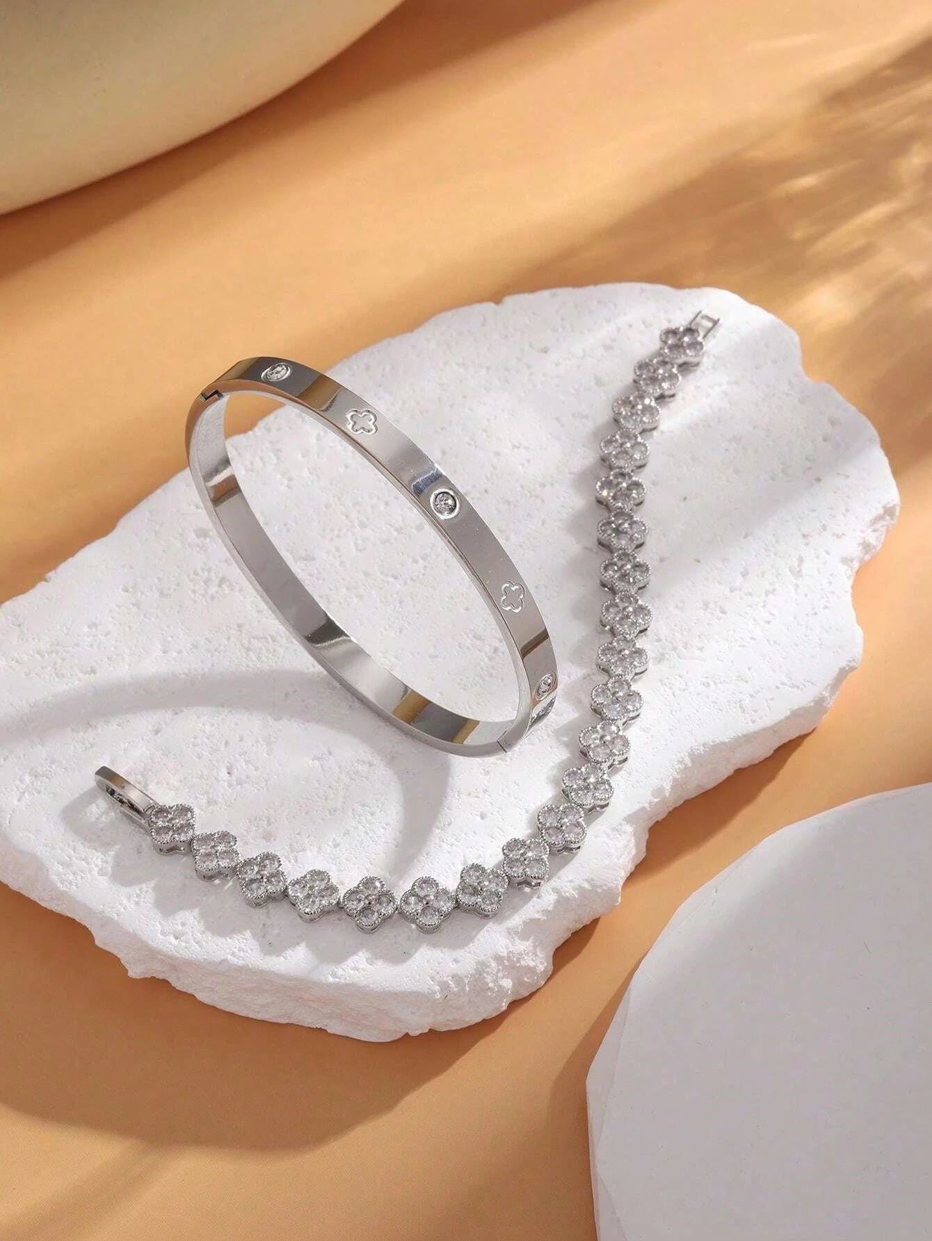 UILZ Lucky Clover Women Bracelet – Stainless Steel, Zircon Charm Gift